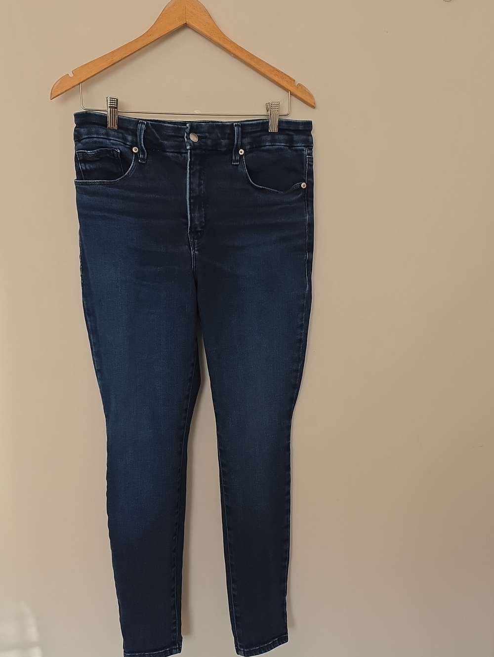 Good American Good Legs Skinny Jeans